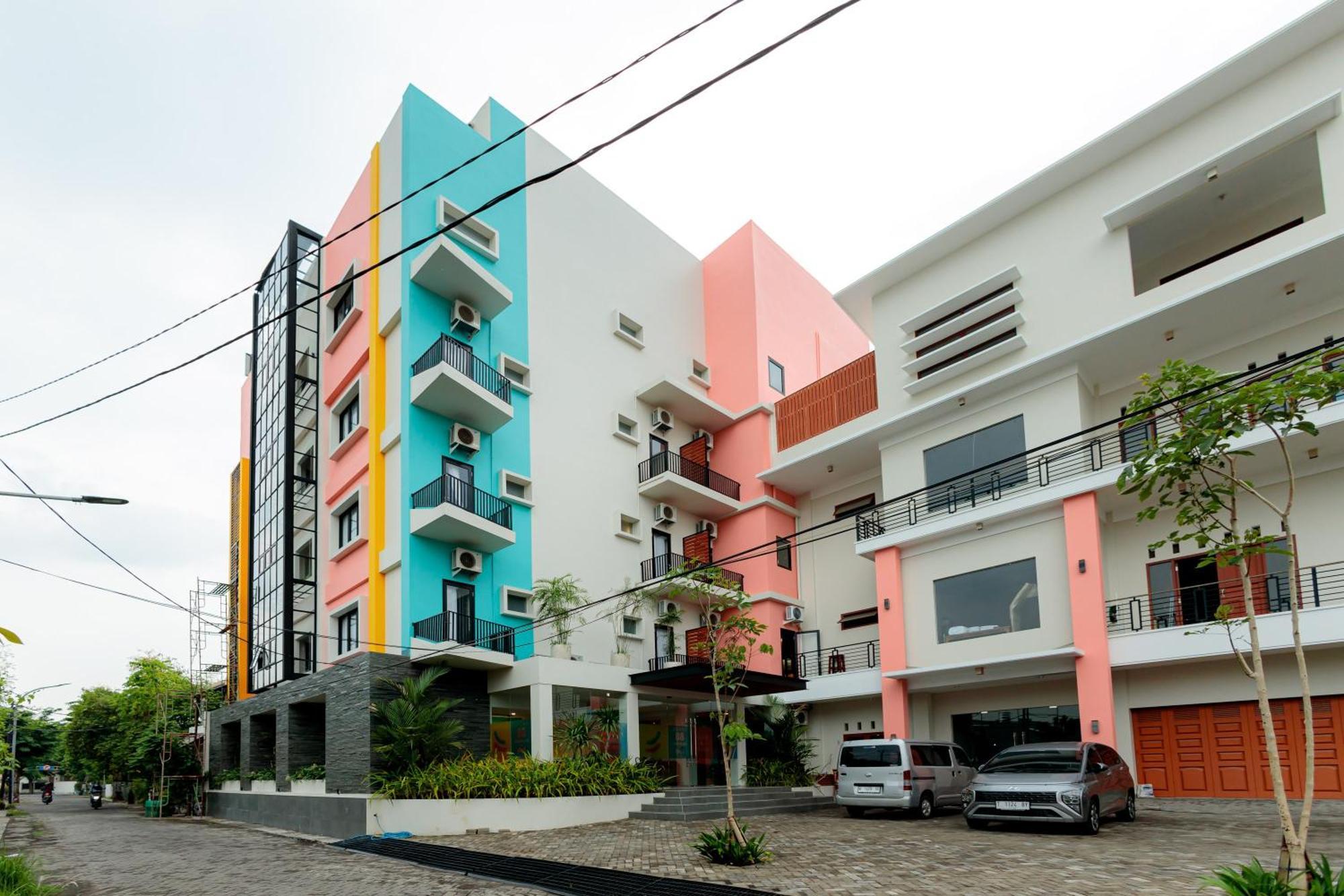 Sans 88 Andalan By Reddoorz 3* Surabaya